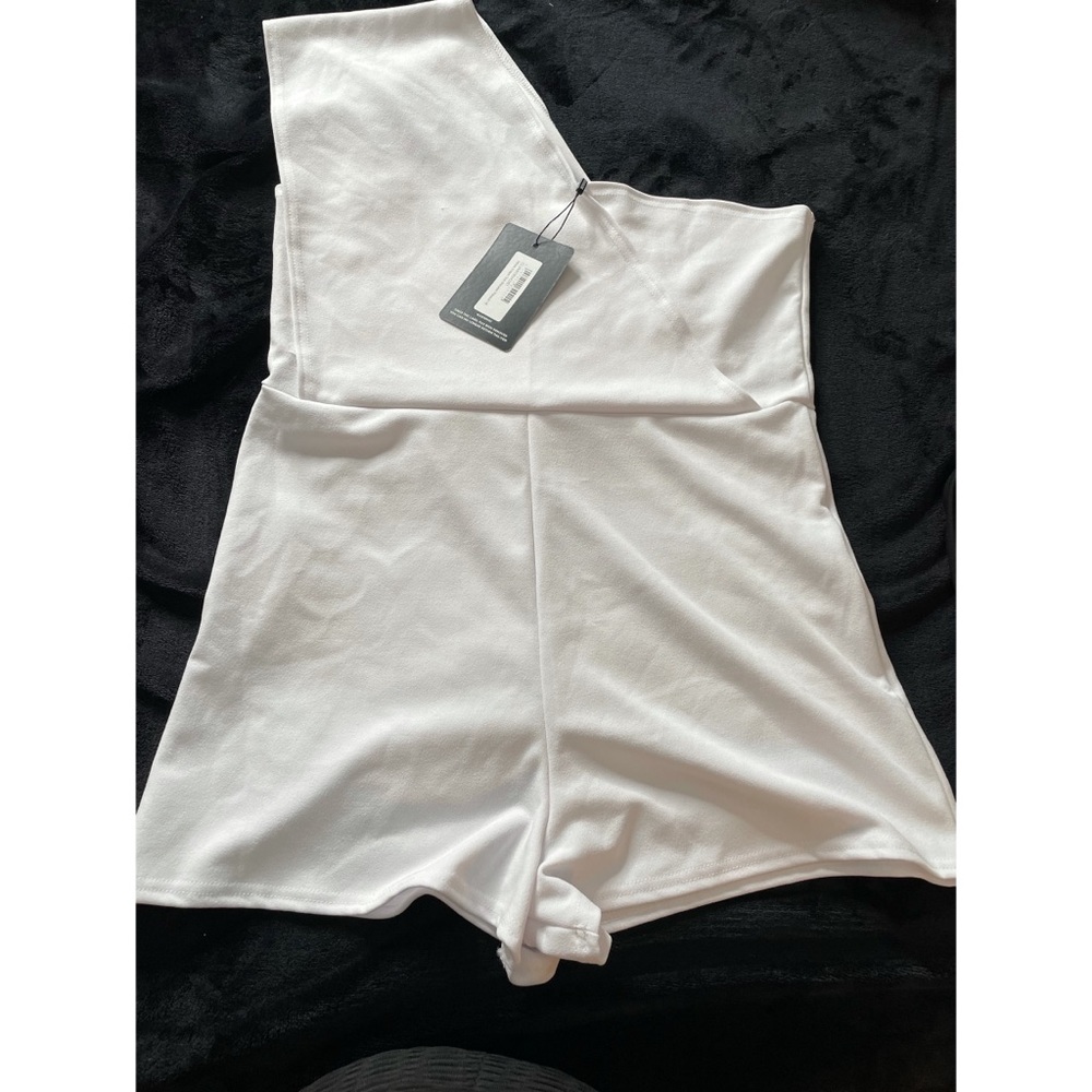 Off Shoulder White Romper - Large